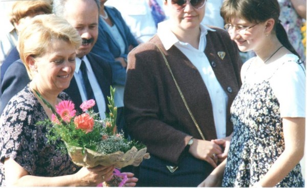 Generální ředitelka firmy SIKO Čimelice, paní Ing. Jaroslava Valová, patří tradičně k milým hostům, 1998